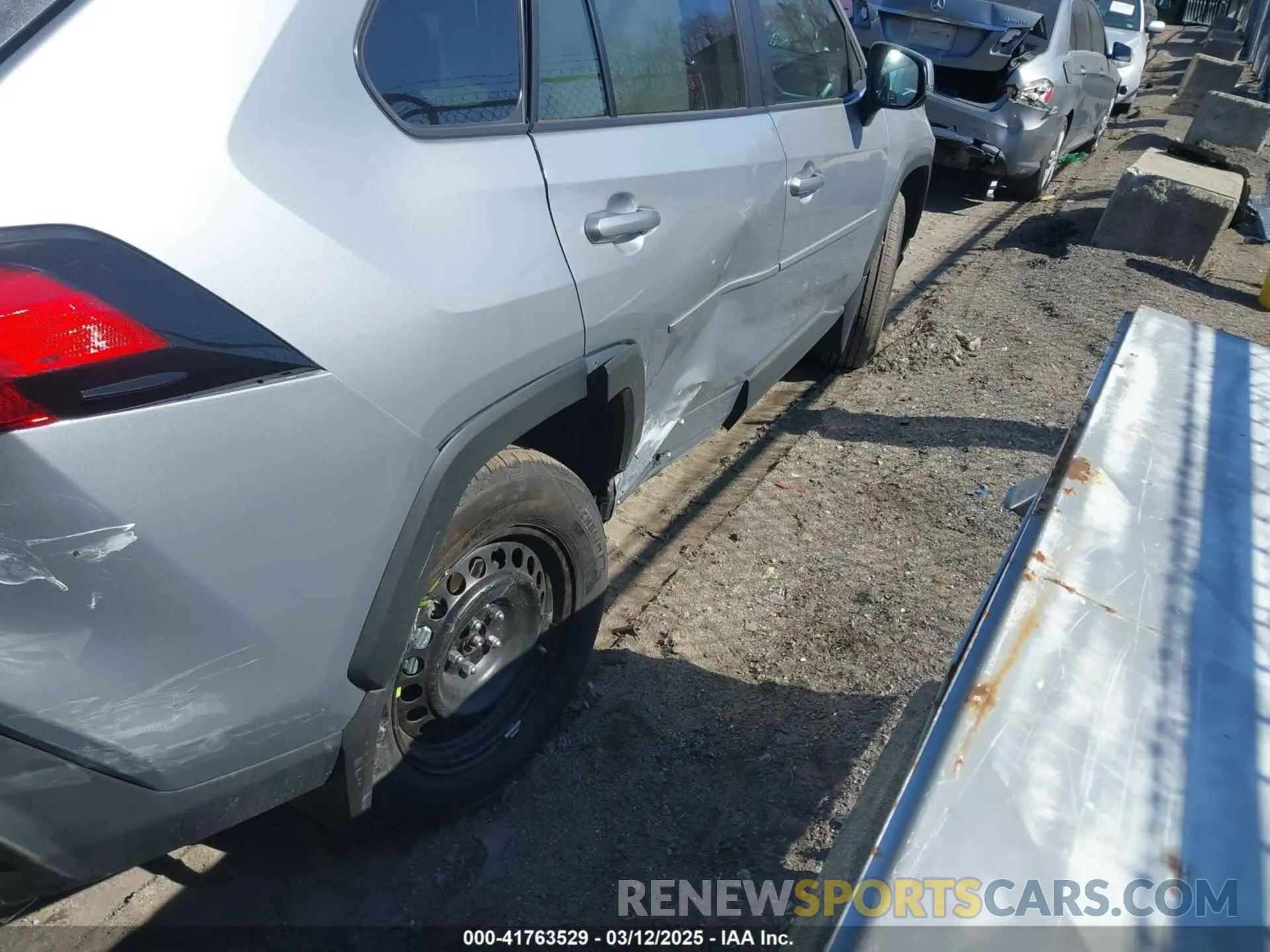 6 Photograph of a damaged car 2T3G1RFV4SW497197 TOYOTA RAV4 2025