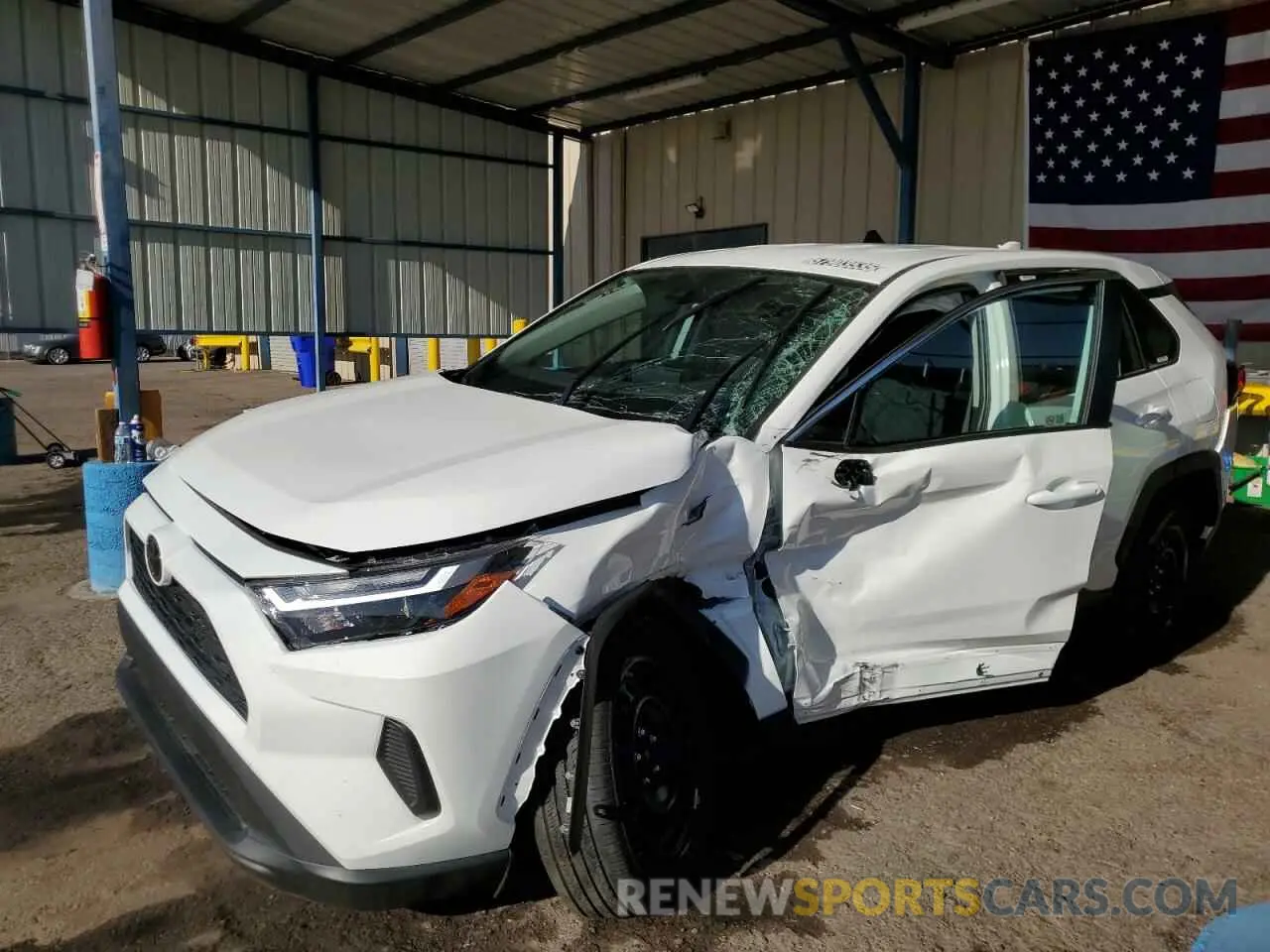 1 Photograph of a damaged car 2T3H1RFV2SC316961 TOYOTA RAV4 2025