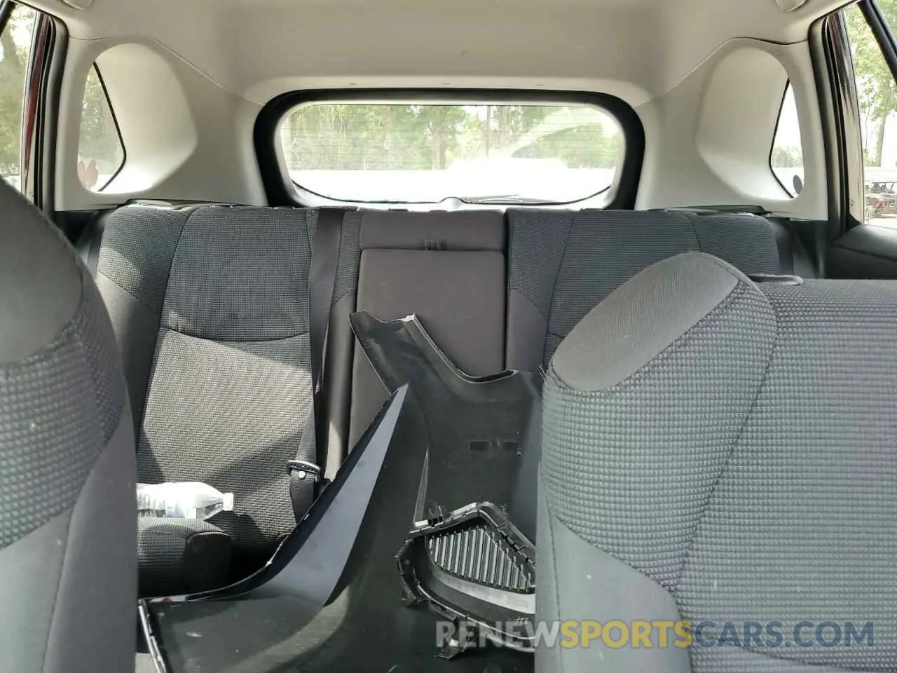 10 Photograph of a damaged car 2T3H1RFV3SC318072 TOYOTA RAV4 2025