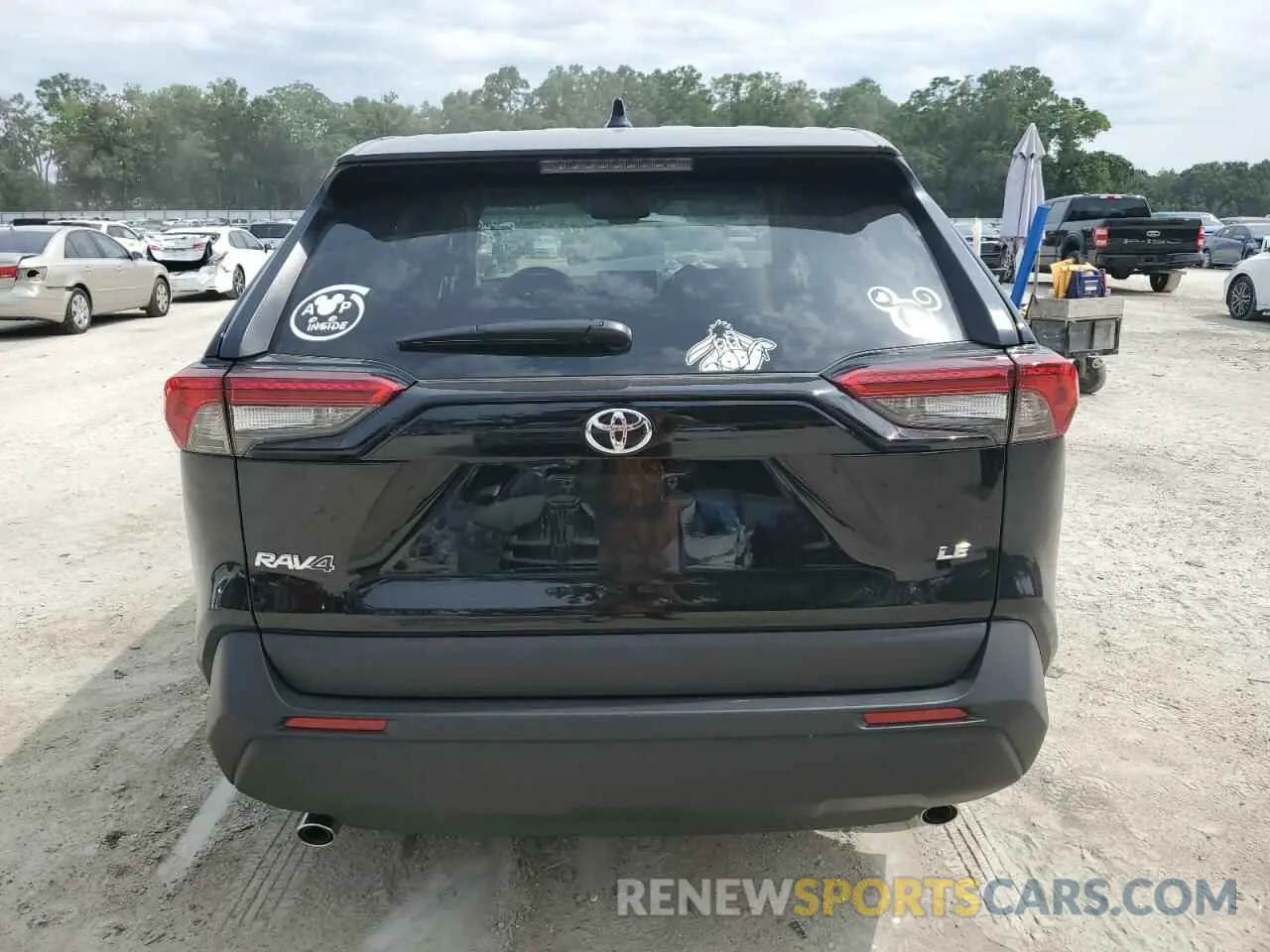 6 Photograph of a damaged car 2T3H1RFV3SC318072 TOYOTA RAV4 2025