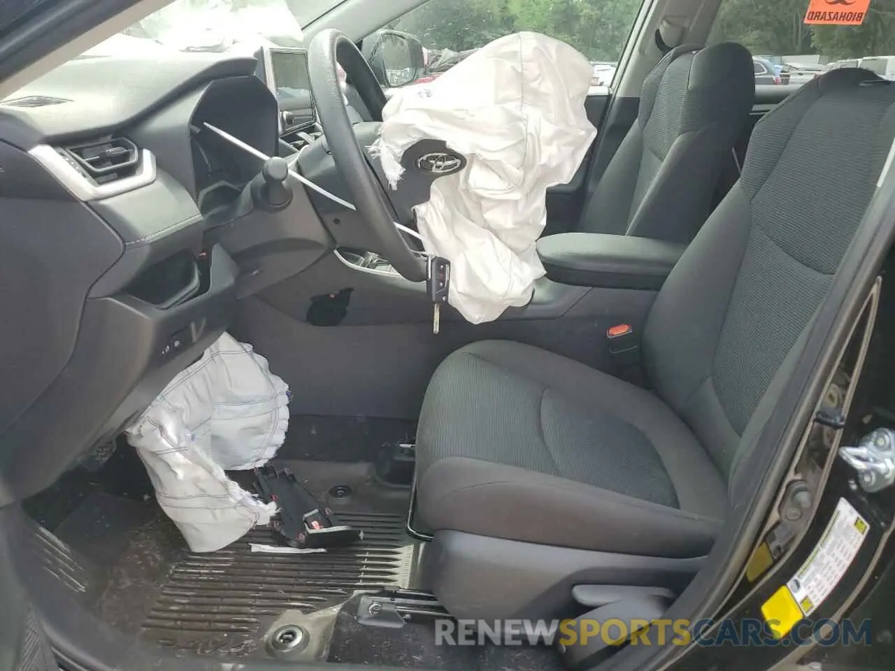 7 Photograph of a damaged car 2T3H1RFV3SC318072 TOYOTA RAV4 2025
