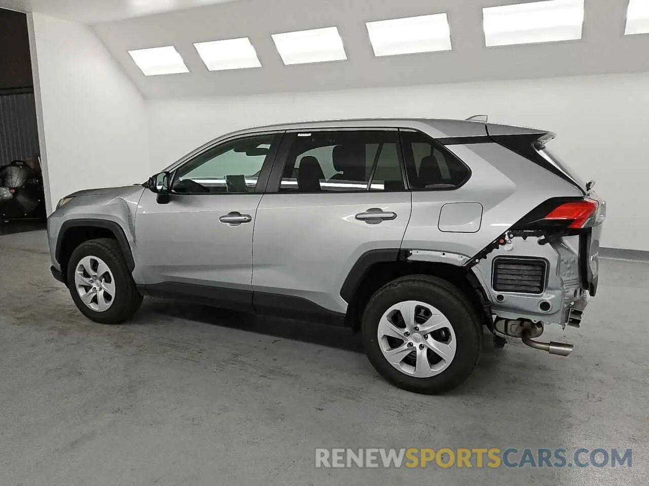 2 Photograph of a damaged car 2T3H1RFV3SW373989 TOYOTA RAV4 2025