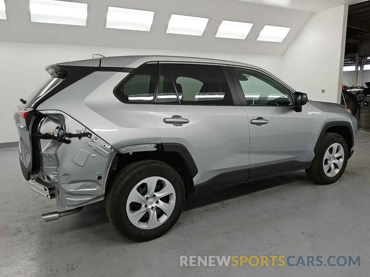 3 Photograph of a damaged car 2T3H1RFV3SW373989 TOYOTA RAV4 2025