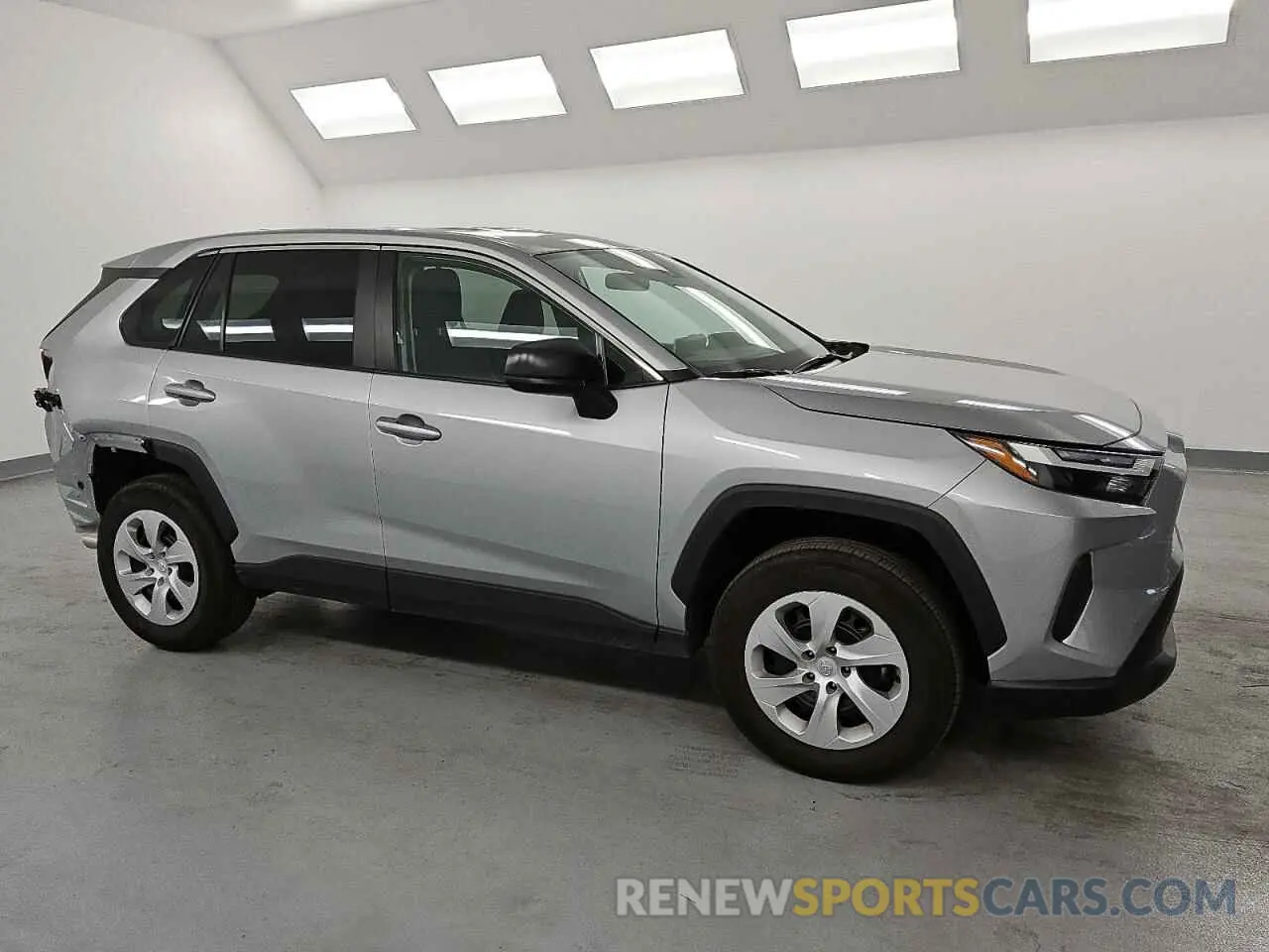 4 Photograph of a damaged car 2T3H1RFV3SW373989 TOYOTA RAV4 2025