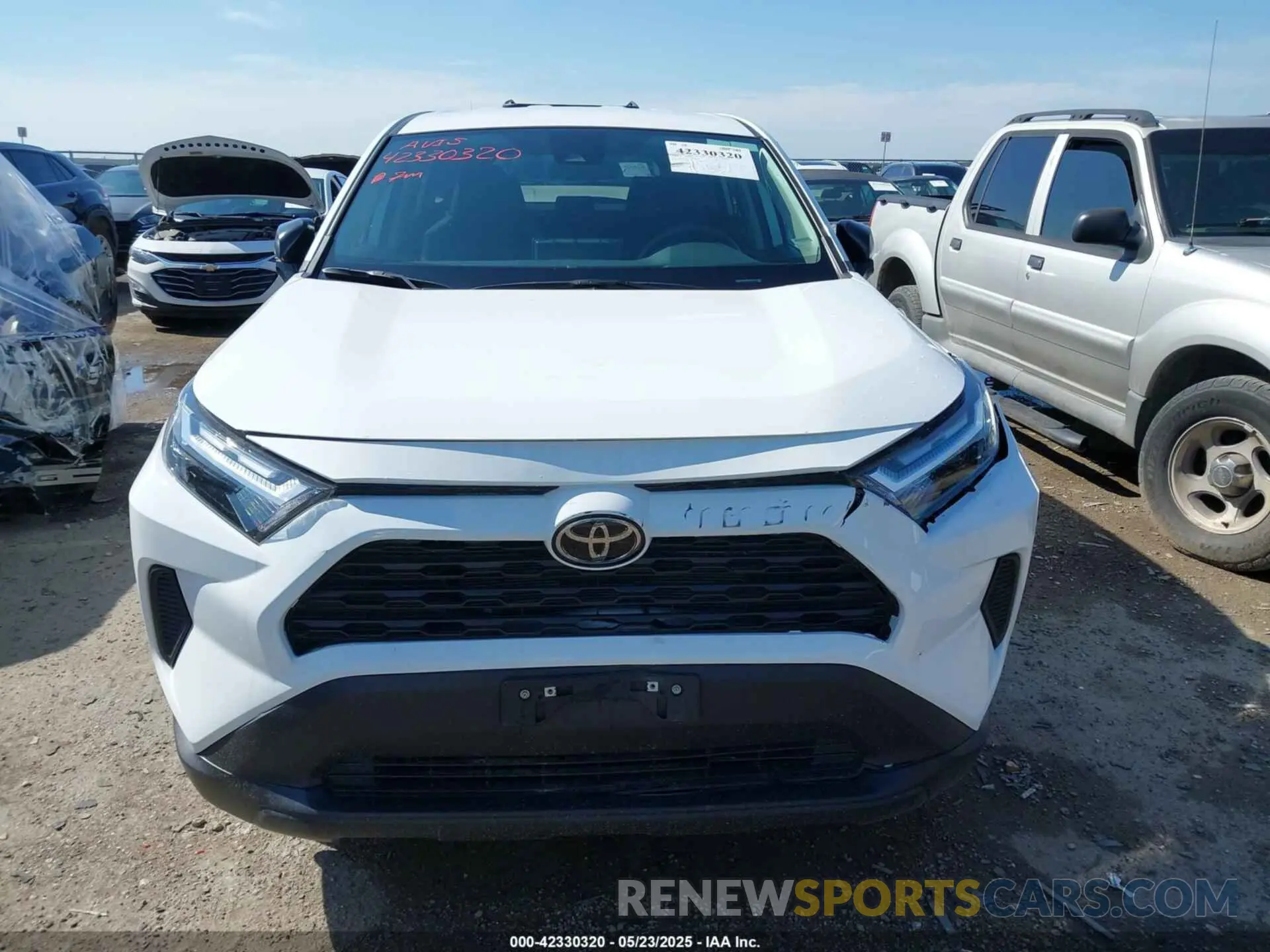 12 Photograph of a damaged car 2T3H1RFV4SW380014 TOYOTA RAV4 2025