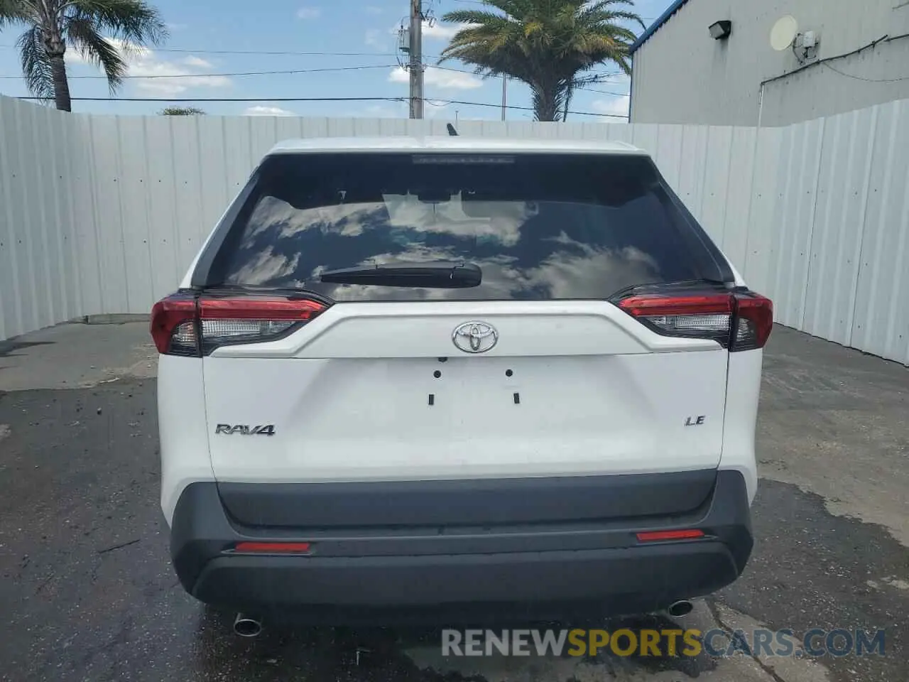 6 Photograph of a damaged car 2T3H1RFV5SC310636 TOYOTA RAV4 2025