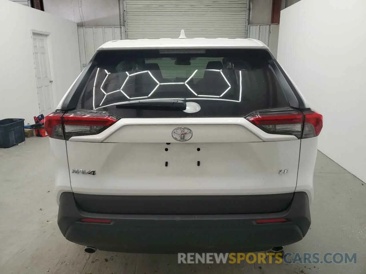 6 Photograph of a damaged car 2T3H1RFV5SC314458 TOYOTA RAV4 2025