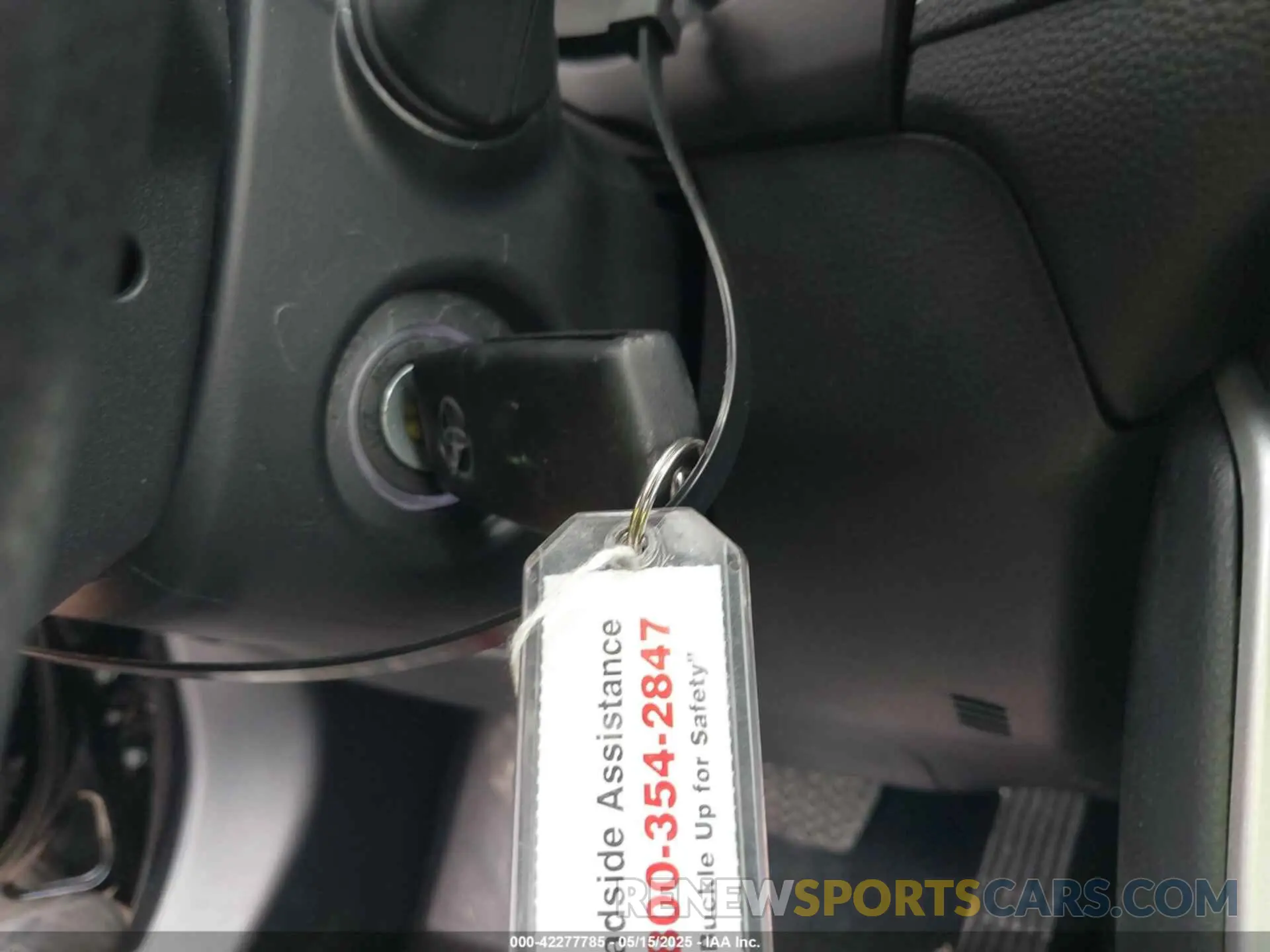 11 Photograph of a damaged car 2T3H1RFV6SW379978 TOYOTA RAV4 2025