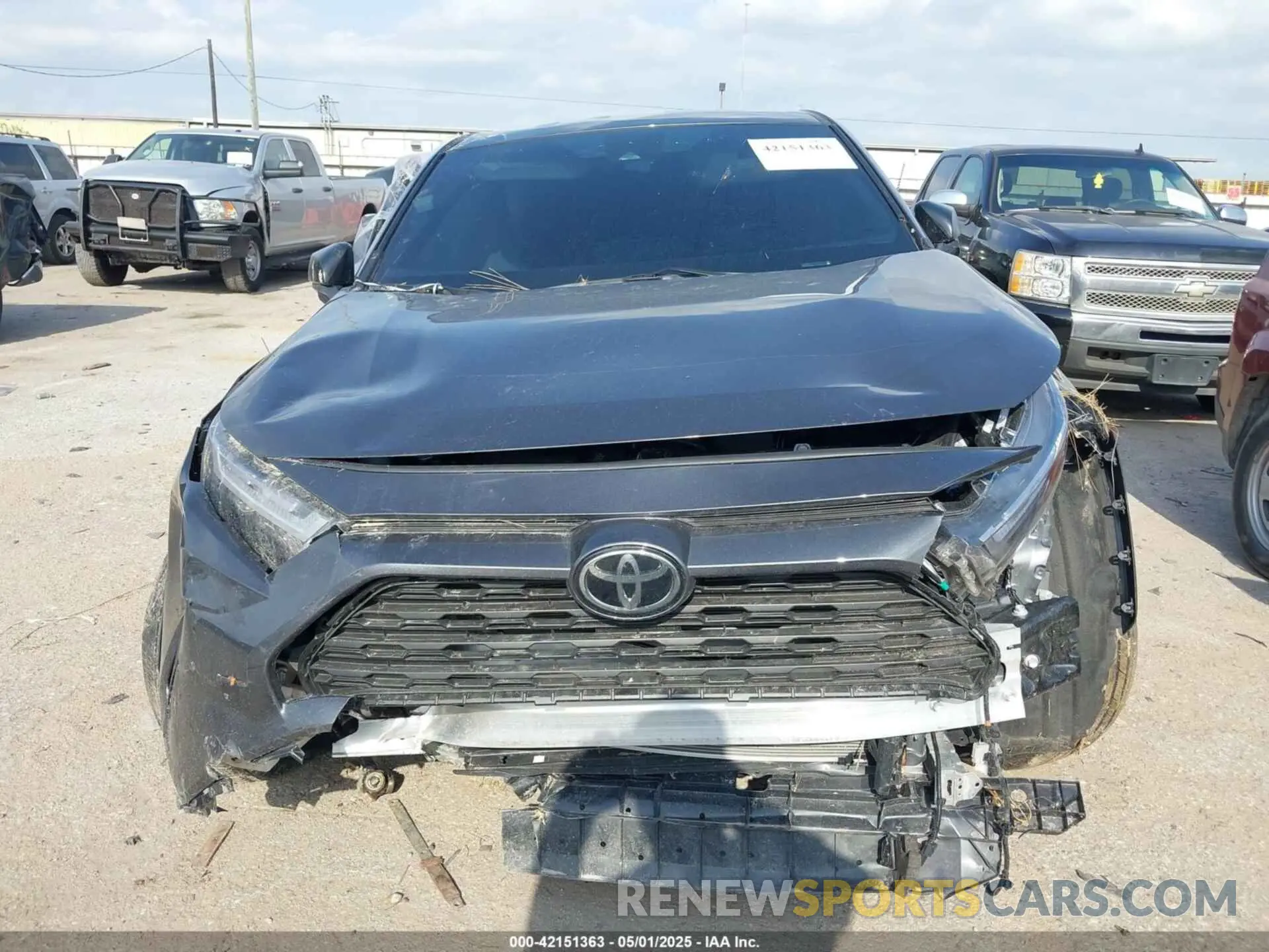12 Photograph of a damaged car 2T3H1RFV8SW381408 TOYOTA RAV4 2025