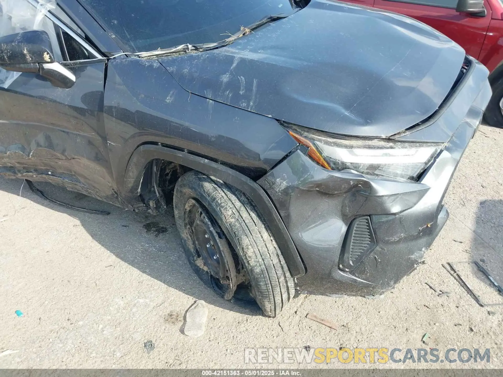 21 Photograph of a damaged car 2T3H1RFV8SW381408 TOYOTA RAV4 2025