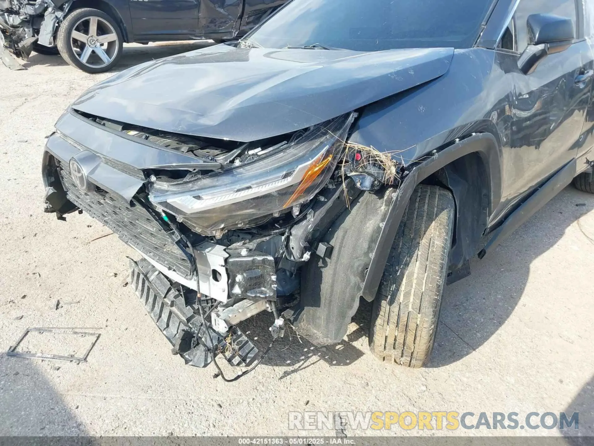 6 Photograph of a damaged car 2T3H1RFV8SW381408 TOYOTA RAV4 2025