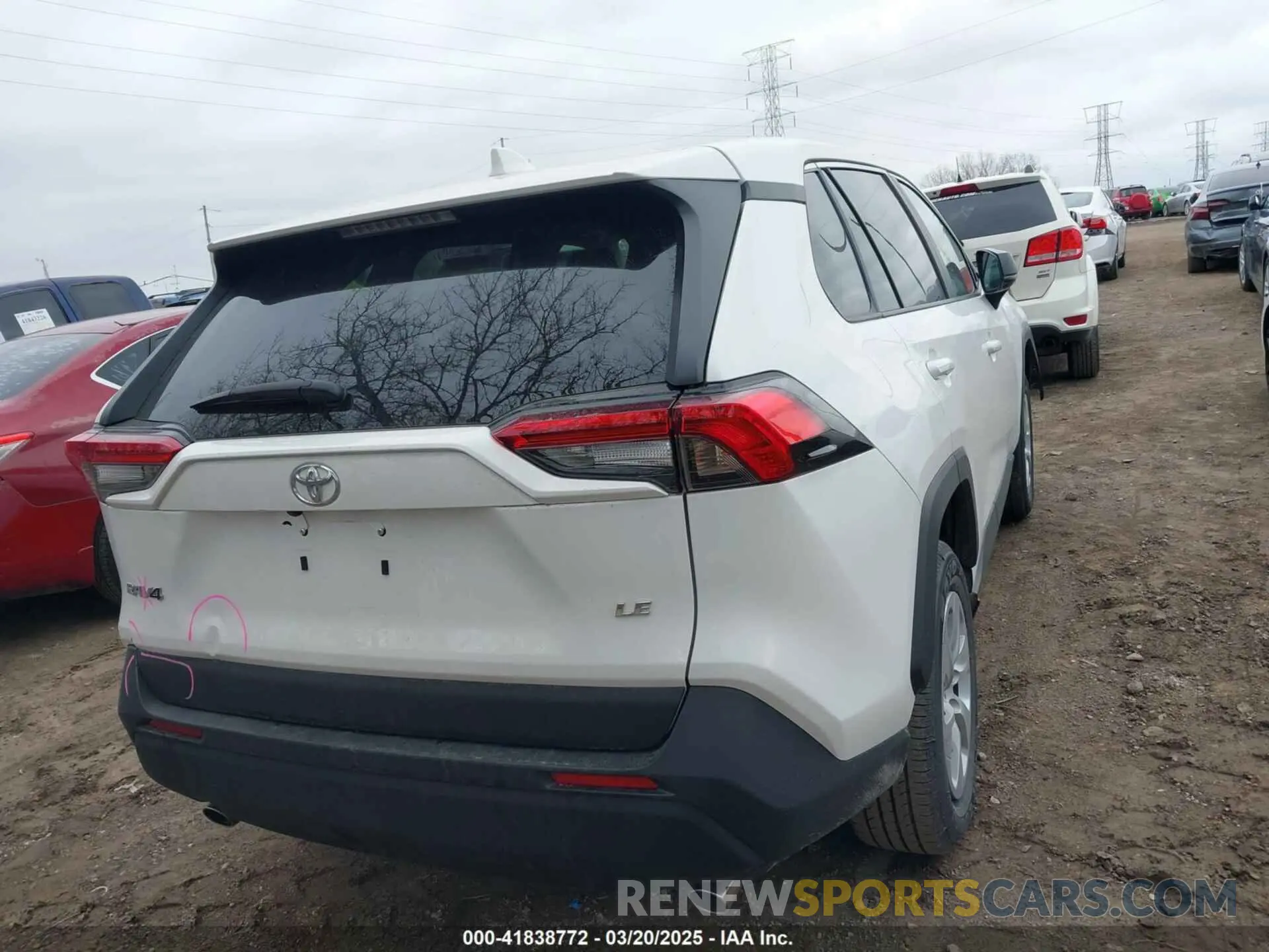 4 Photograph of a damaged car 2T3H1RFVXSC318439 TOYOTA RAV4 2025