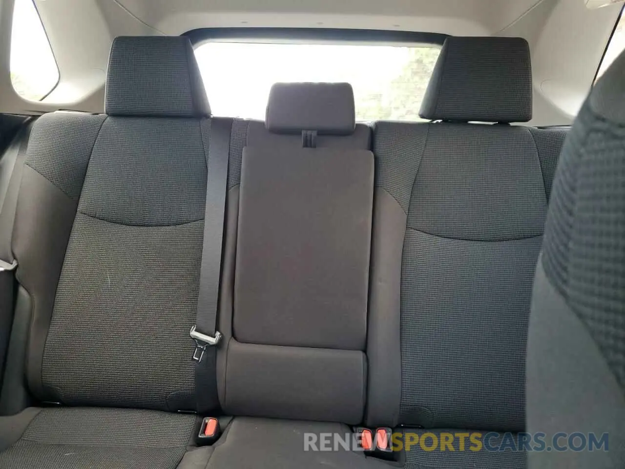 10 Photograph of a damaged car 2T3H1RFVXSC320997 TOYOTA RAV4 2025