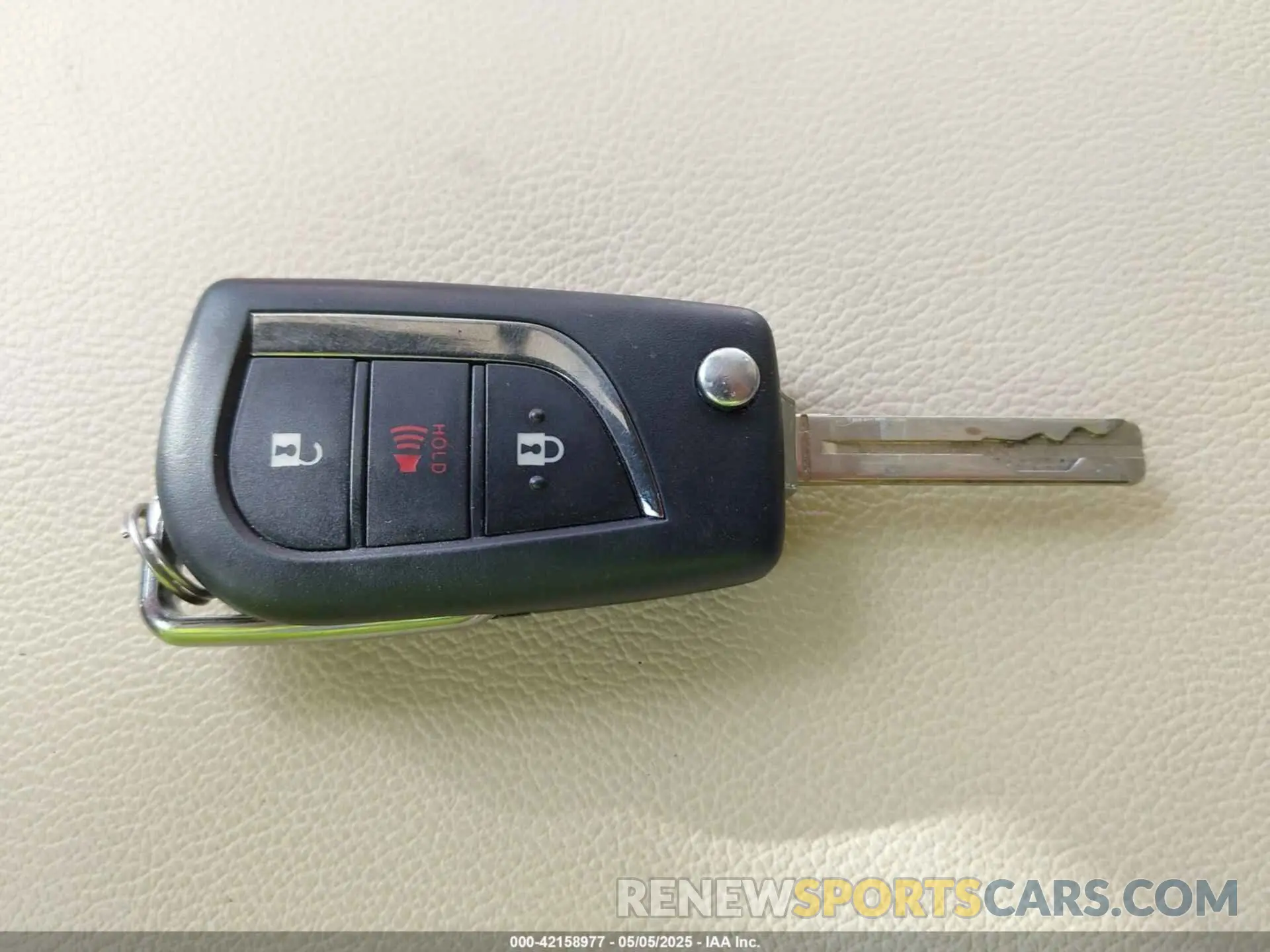 11 Photograph of a damaged car 2T3K1RFV1SC312566 TOYOTA RAV4 2025