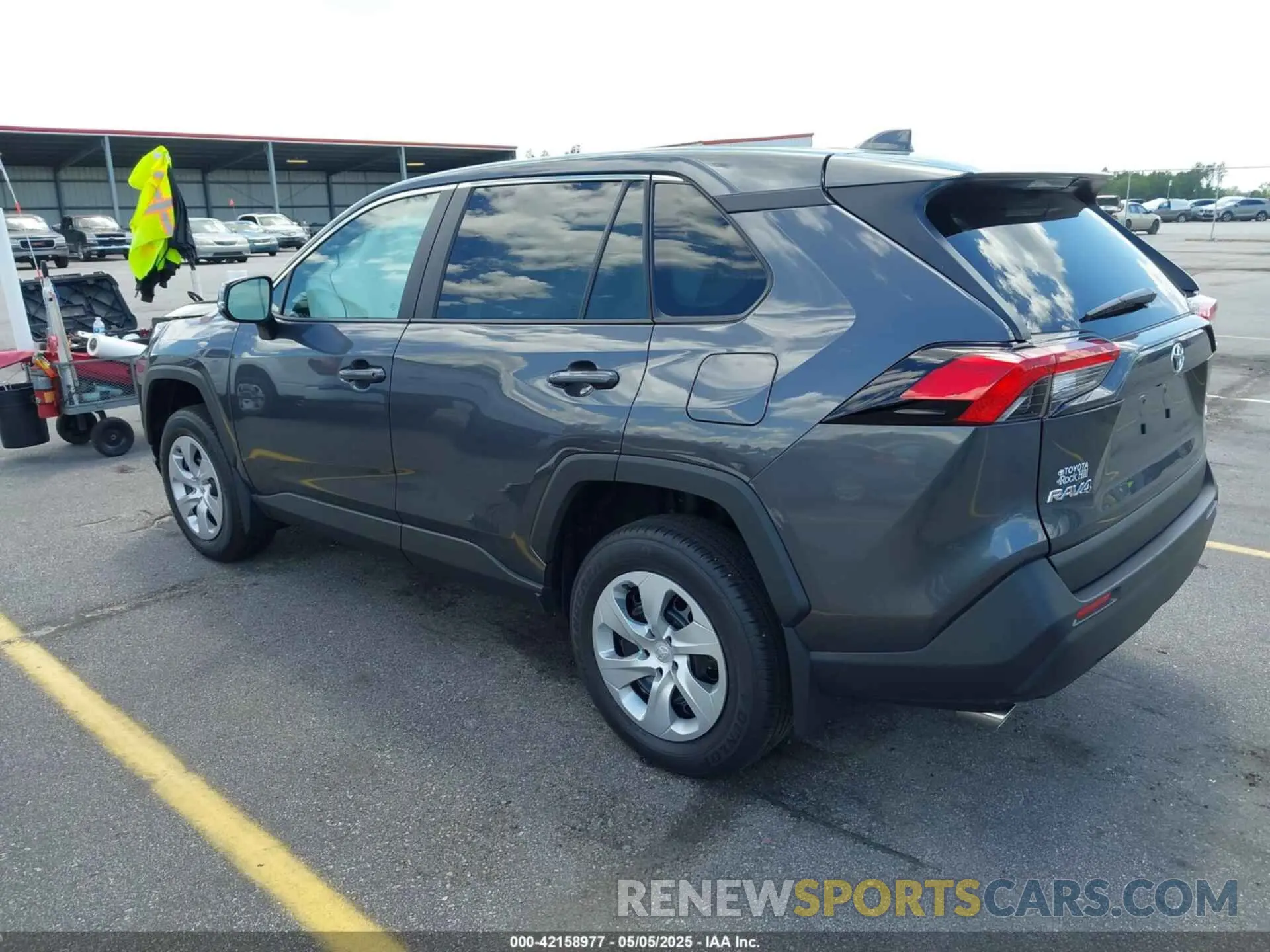 3 Photograph of a damaged car 2T3K1RFV1SC312566 TOYOTA RAV4 2025