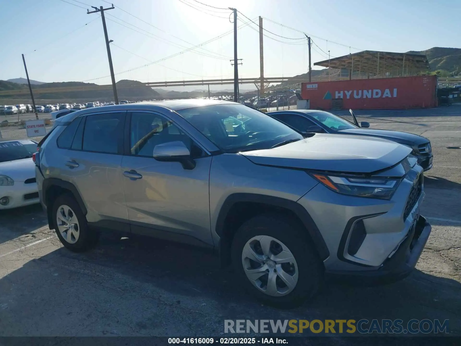 13 Photograph of a damaged car 2T3K1RFV3SW372394 TOYOTA RAV4 2025