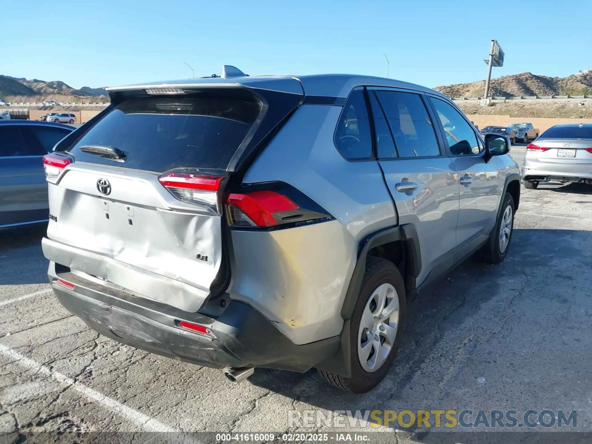 4 Photograph of a damaged car 2T3K1RFV3SW372394 TOYOTA RAV4 2025