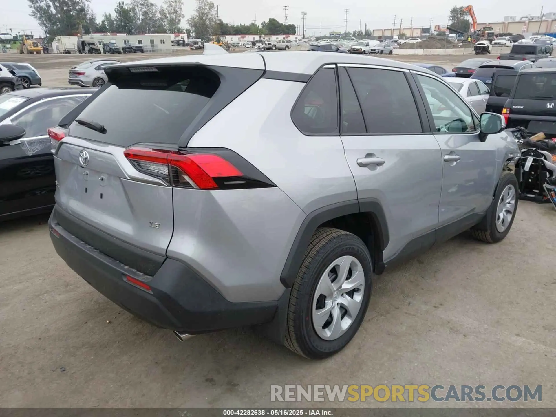 4 Photograph of a damaged car 2T3K1RFV5SW384630 TOYOTA RAV4 2025