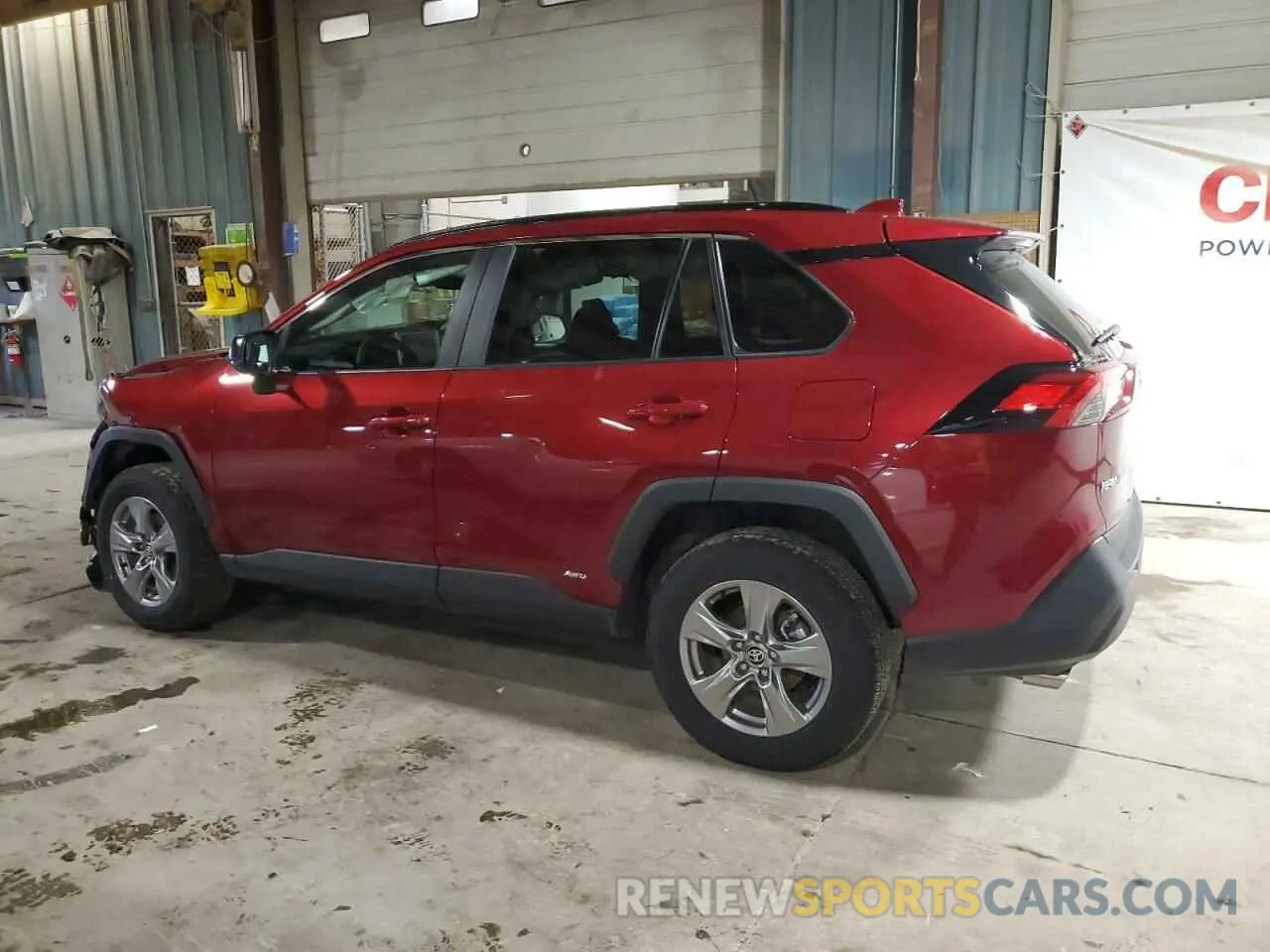 2 Photograph of a damaged car 2T3LWRFV0SW256530 TOYOTA RAV4 2025
