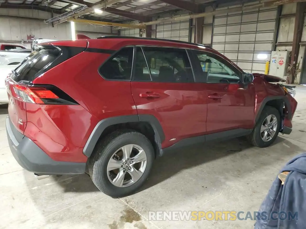 3 Photograph of a damaged car 2T3LWRFV0SW256530 TOYOTA RAV4 2025