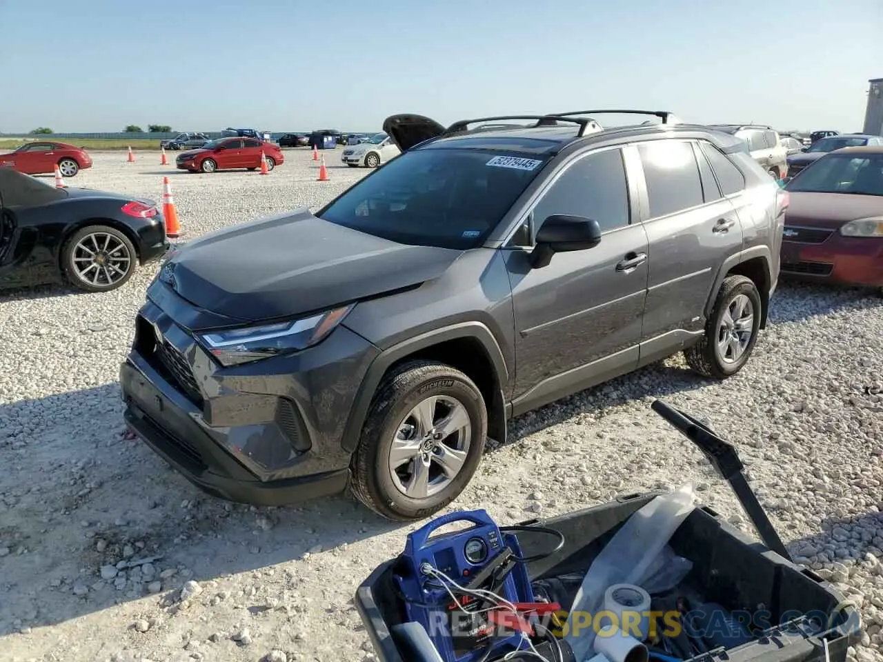 1 Photograph of a damaged car 2T3LWRFV7SW266598 TOYOTA RAV4 2025