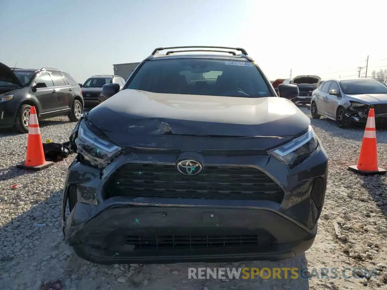 5 Photograph of a damaged car 2T3LWRFV7SW266598 TOYOTA RAV4 2025