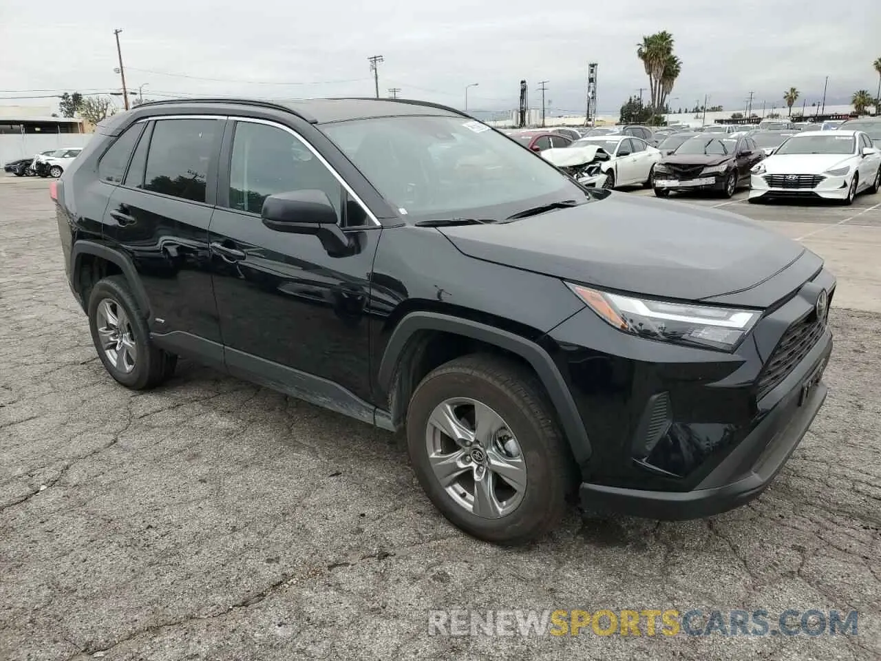 4 Photograph of a damaged car 2T3LWRFVXSW259869 TOYOTA RAV4 2025