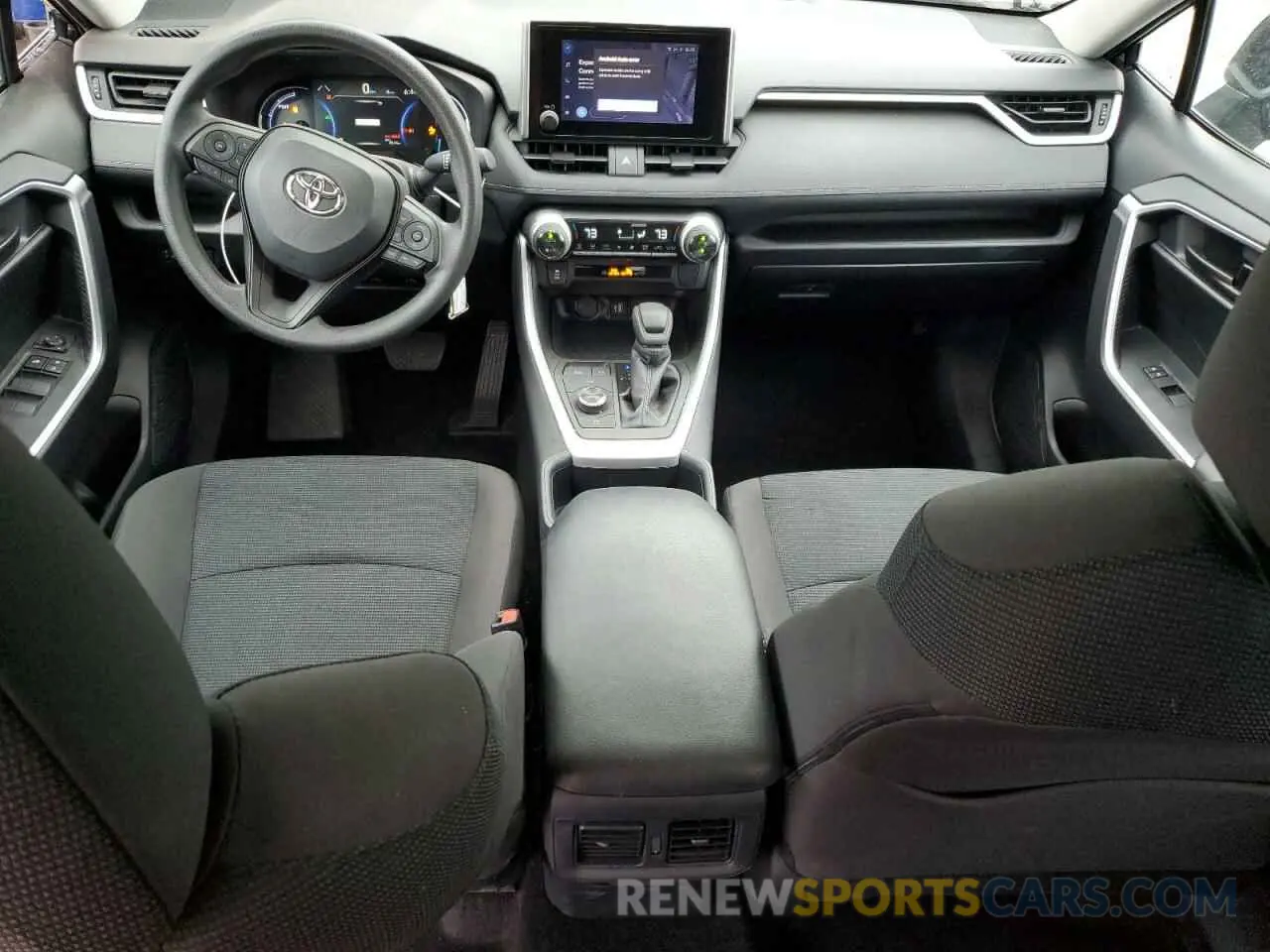 8 Photograph of a damaged car 2T3LWRFVXSW259869 TOYOTA RAV4 2025