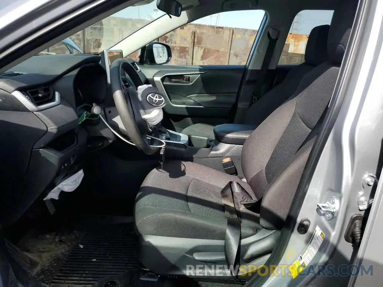 7 Photograph of a damaged car 2T3MWRFV8SW262595 TOYOTA RAV4 2025