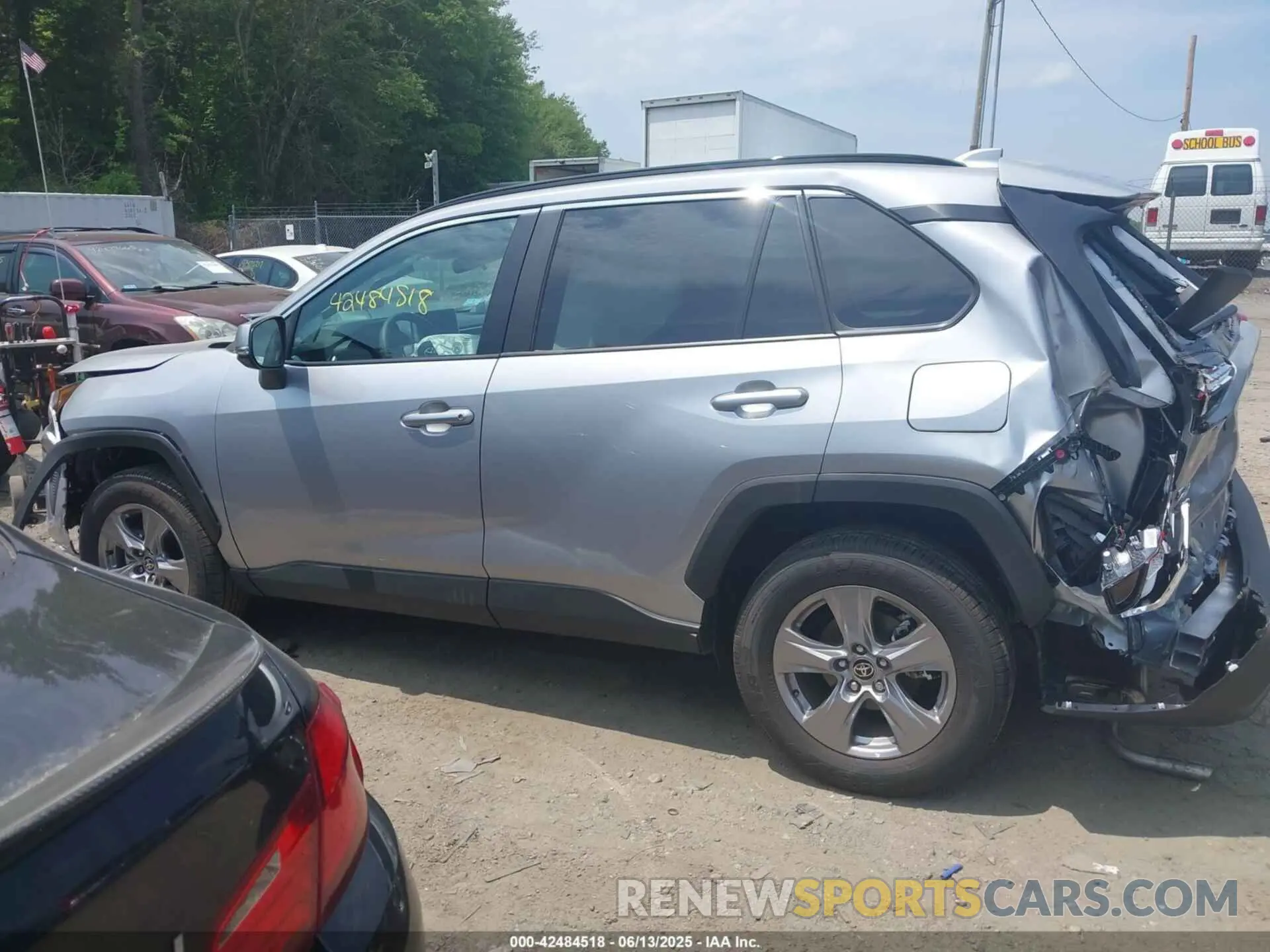14 Photograph of a damaged car 2T3P1RFV0SC500727 TOYOTA RAV4 2025