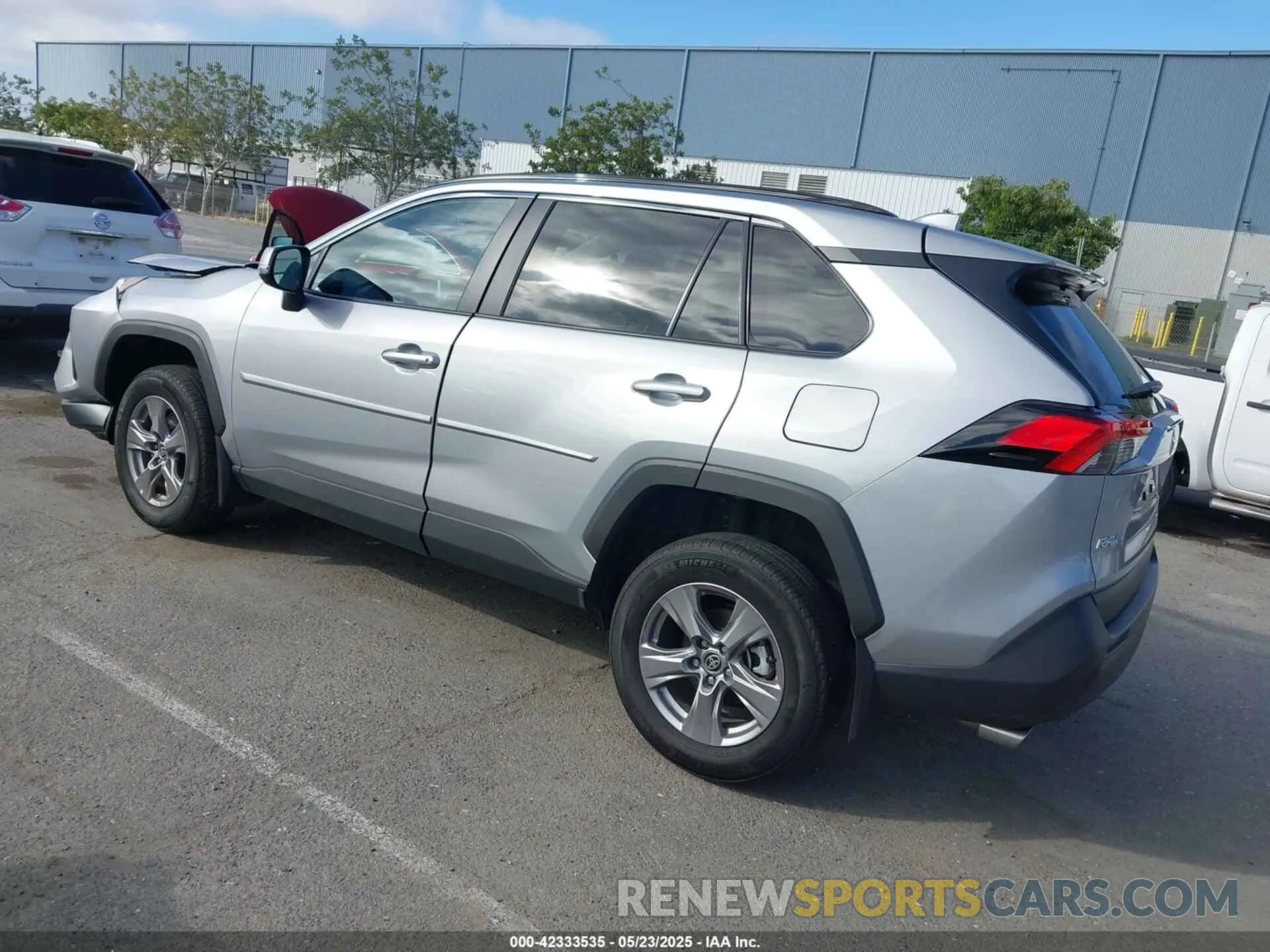 3 Photograph of a damaged car 2T3P1RFV2SW499305 TOYOTA RAV4 2025