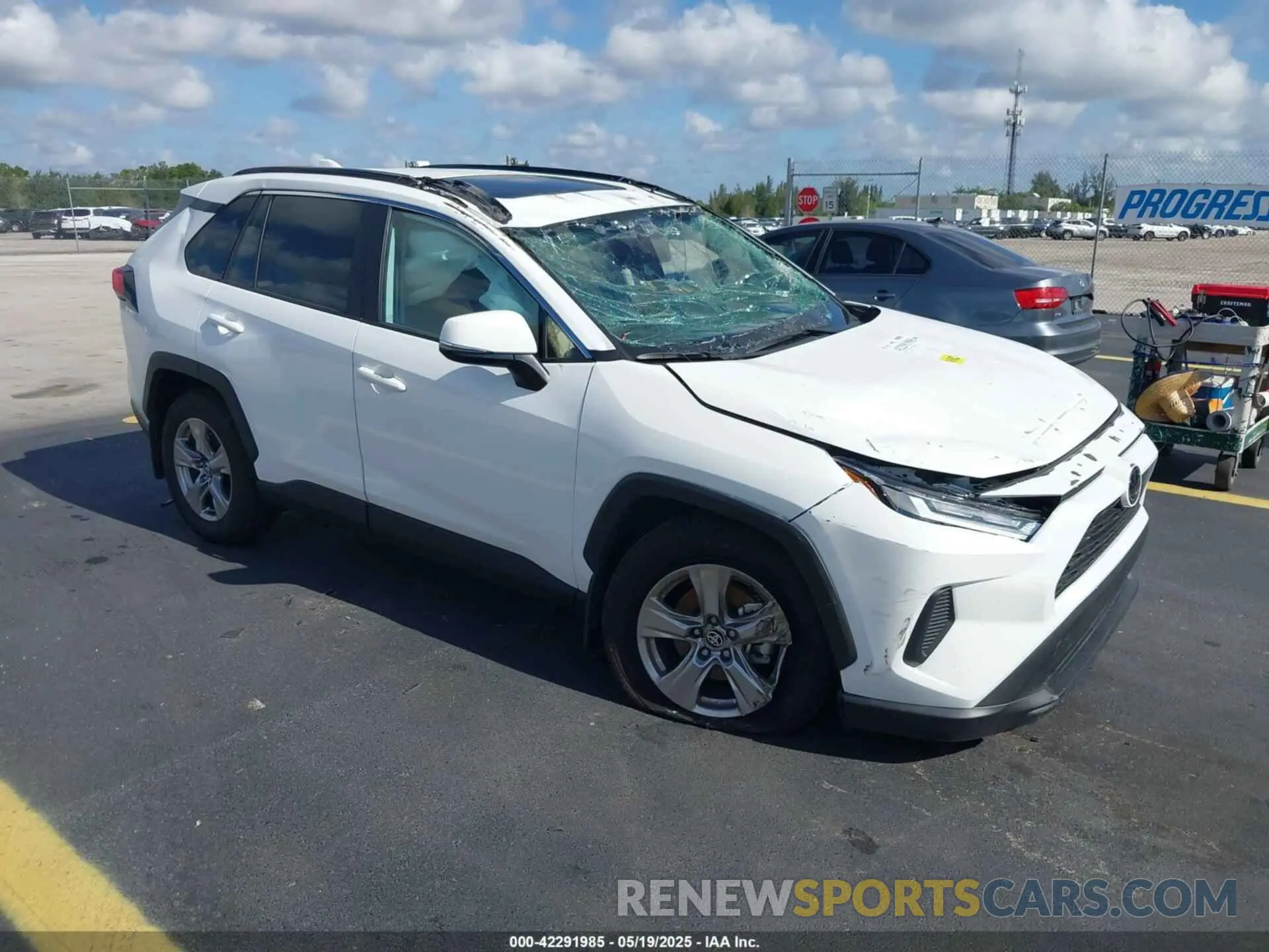 1 Photograph of a damaged car 2T3P1RFV3SC503895 TOYOTA RAV4 2025