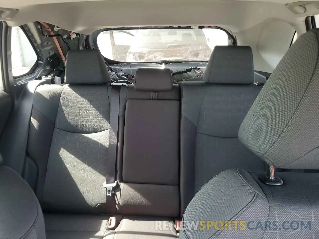 10 Photograph of a damaged car 2T3P1RFV5SC505390 TOYOTA RAV4 2025