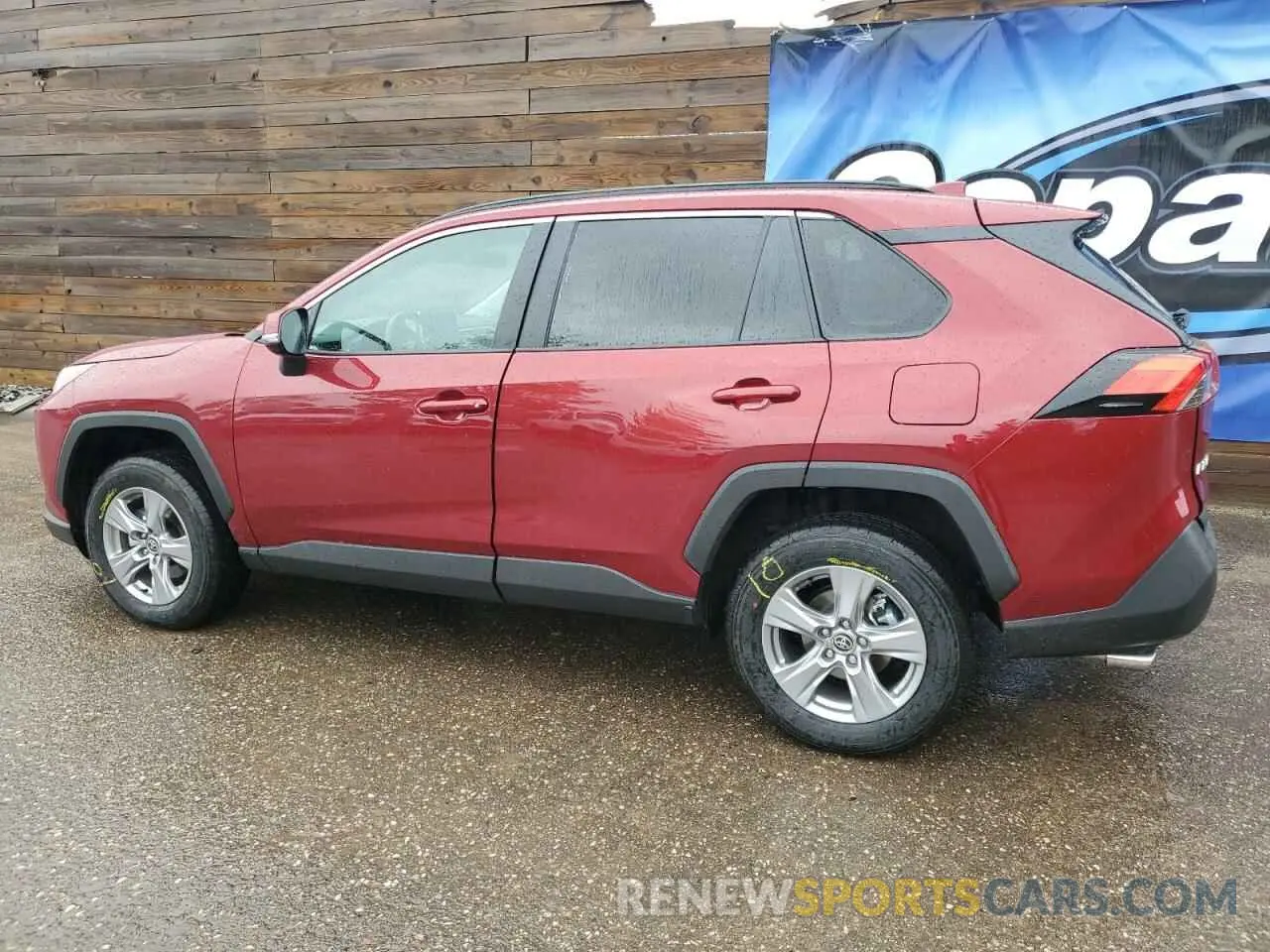 2 Photograph of a damaged car 2T3P1RFV5SW542924 TOYOTA RAV4 2025