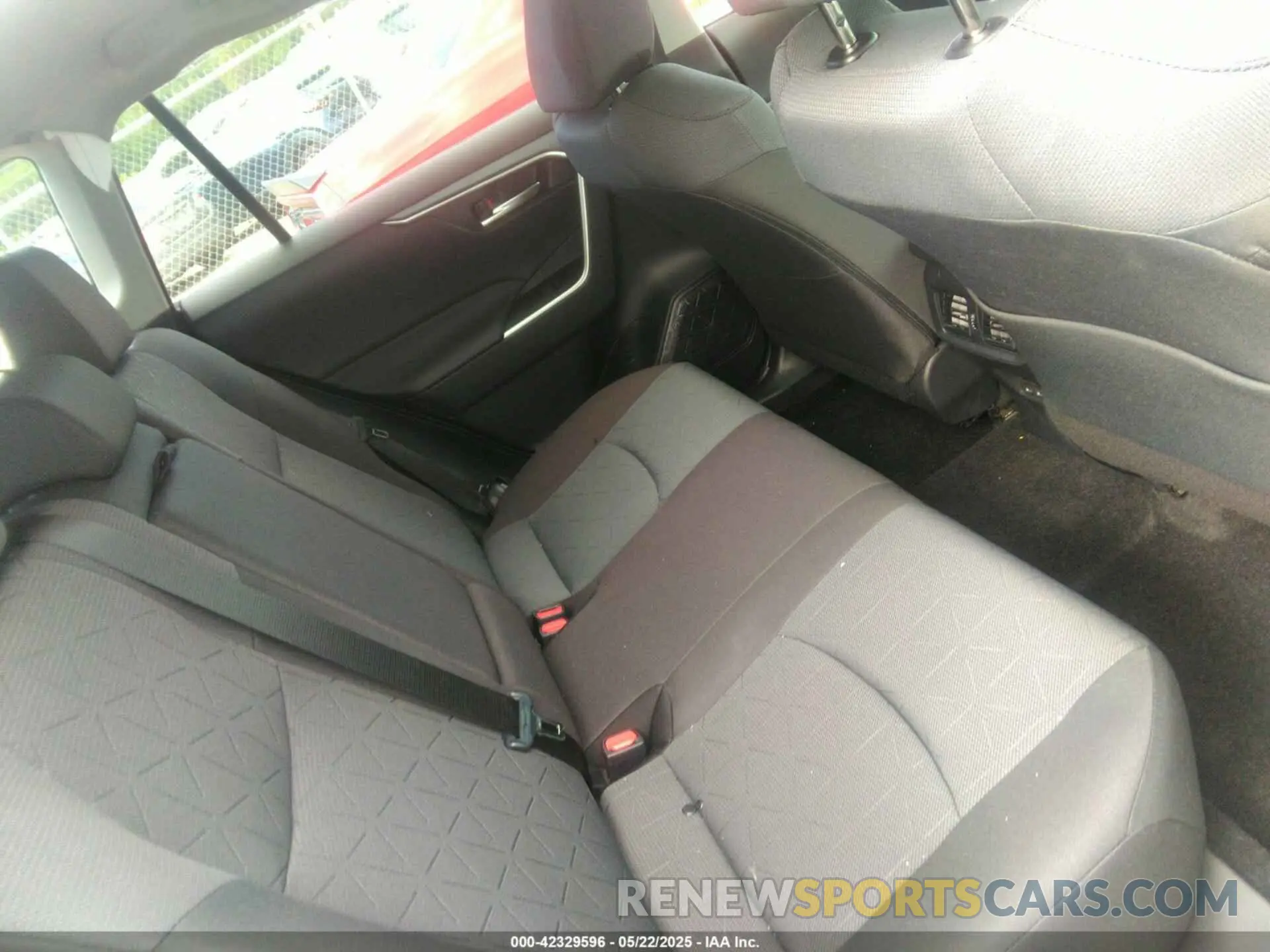 8 Photograph of a damaged car 2T3P1RFV6SW537201 TOYOTA RAV4 2025