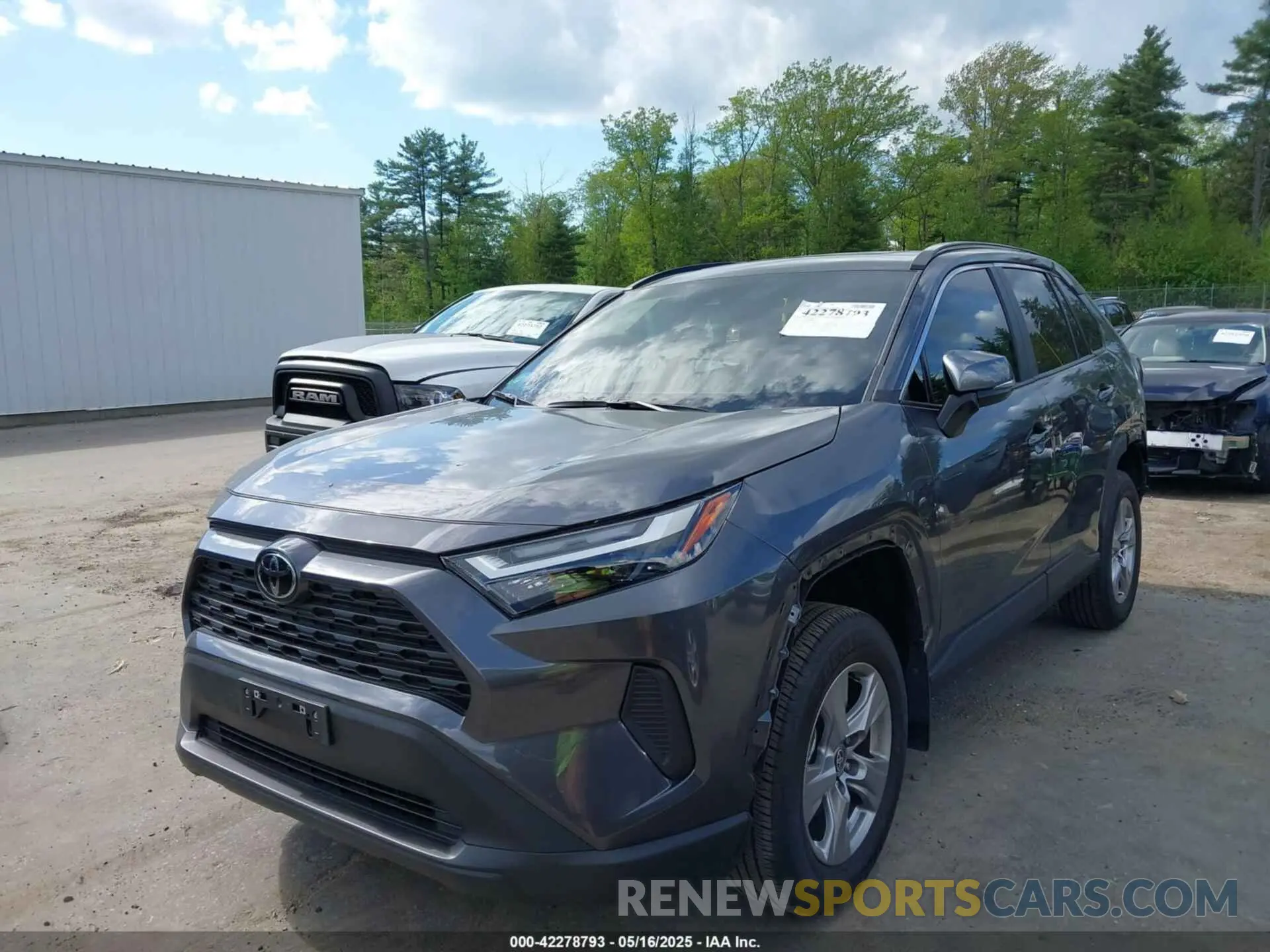 2 Photograph of a damaged car 2T3P1RFV8SC510499 TOYOTA RAV4 2025