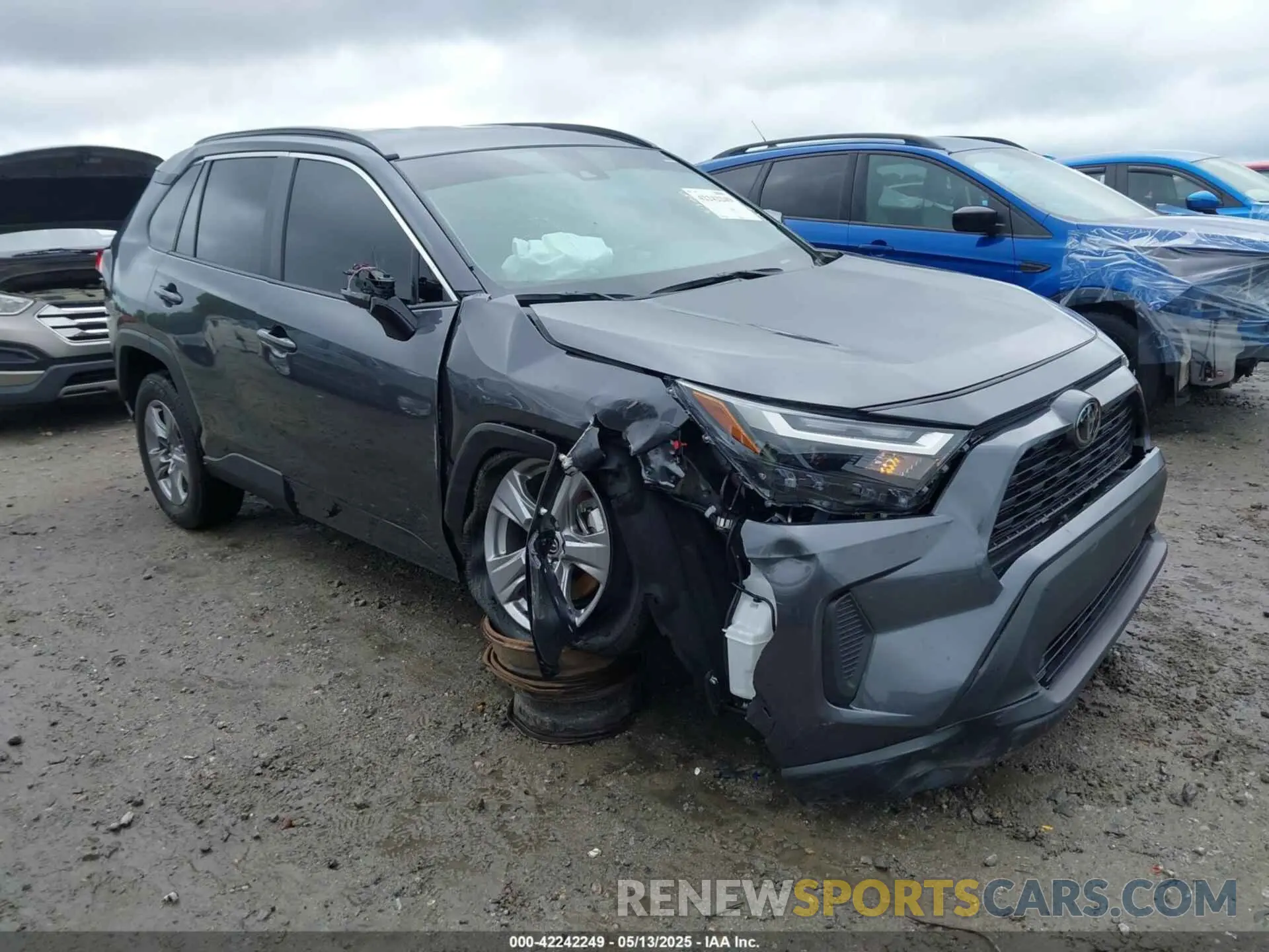 1 Photograph of a damaged car 2T3P1RFV9SC501780 TOYOTA RAV4 2025