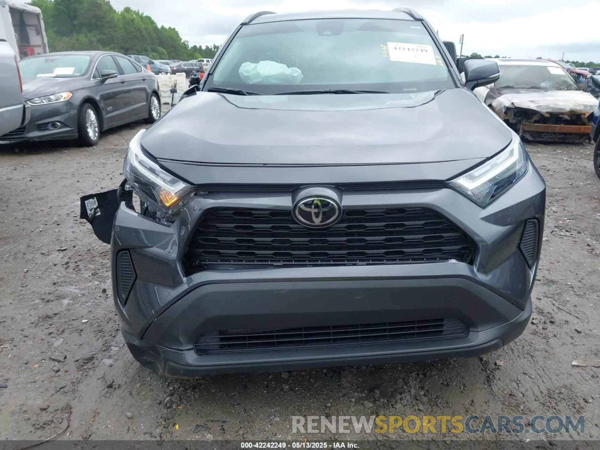 12 Photograph of a damaged car 2T3P1RFV9SC501780 TOYOTA RAV4 2025