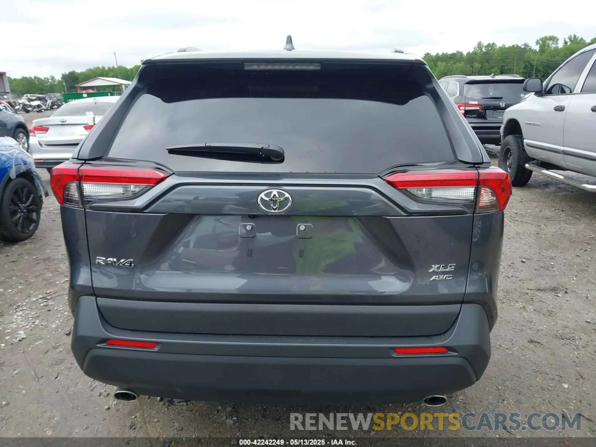 16 Photograph of a damaged car 2T3P1RFV9SC501780 TOYOTA RAV4 2025