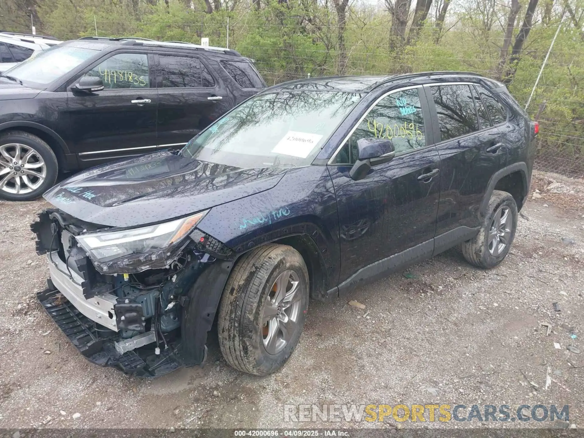 2 Photograph of a damaged car 2T3P1RFVXSW502922 TOYOTA RAV4 2025