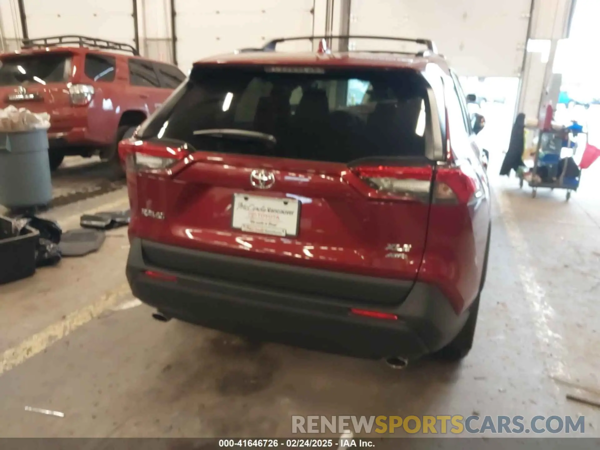 15 Photograph of a damaged car 2T3P1RFVXSW511331 TOYOTA RAV4 2025