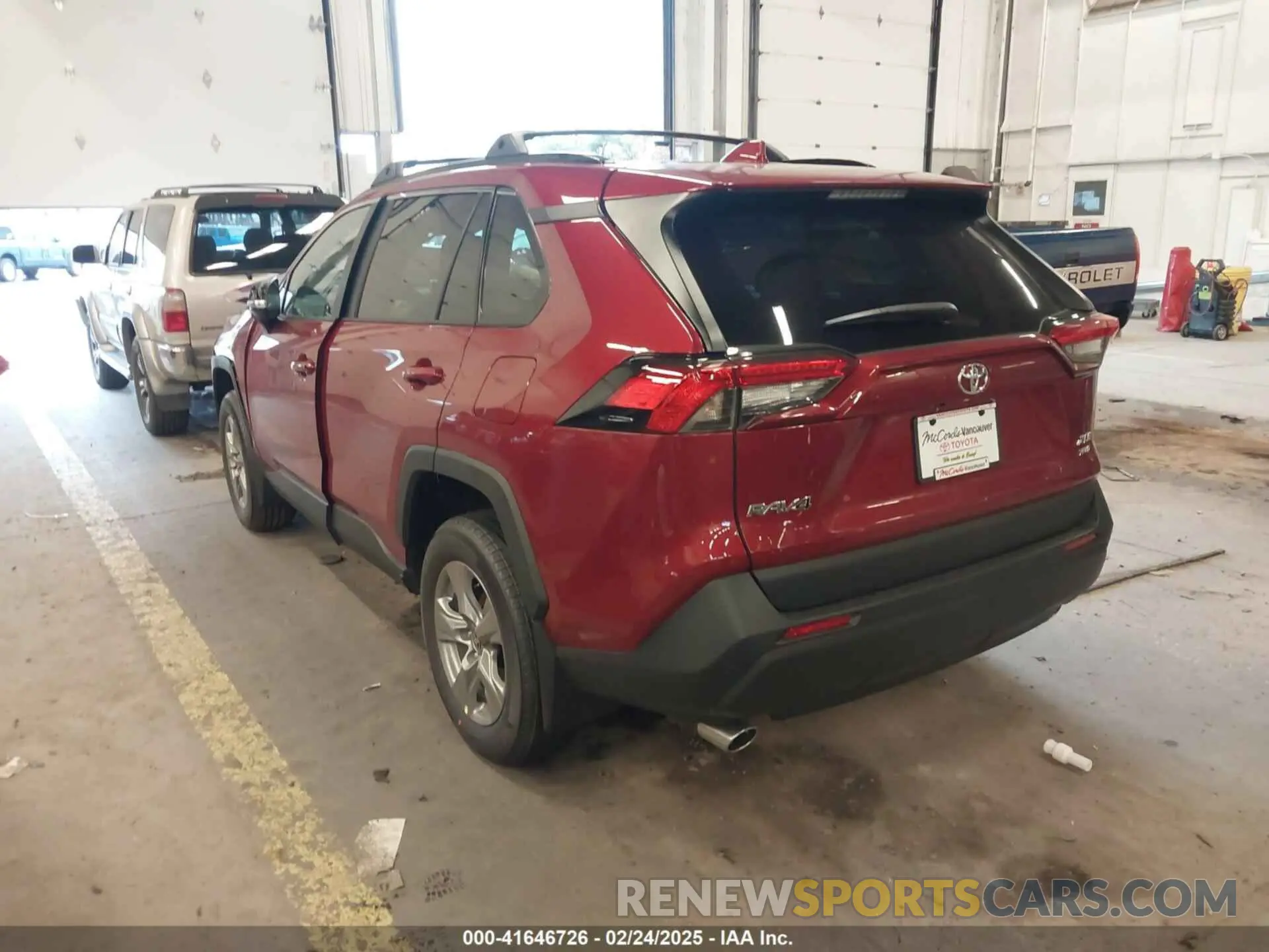3 Photograph of a damaged car 2T3P1RFVXSW511331 TOYOTA RAV4 2025