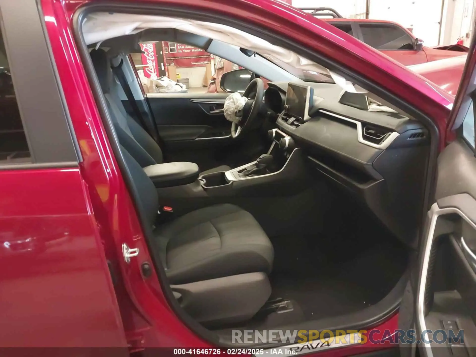5 Photograph of a damaged car 2T3P1RFVXSW511331 TOYOTA RAV4 2025
