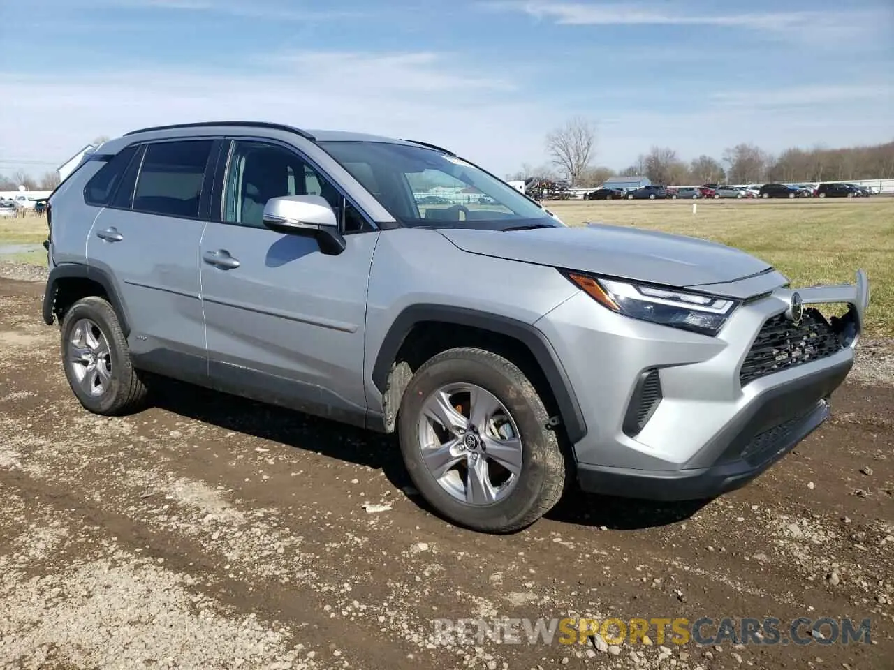 4 Photograph of a damaged car 2T3RWRFV0SW253492 TOYOTA RAV4 2025