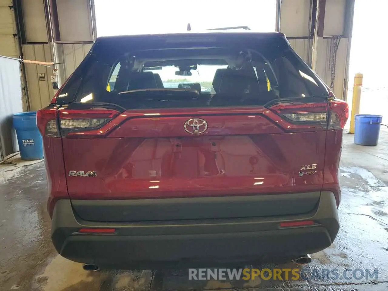 6 Photograph of a damaged car 2T3RWRFV2SW277583 TOYOTA RAV4 2025