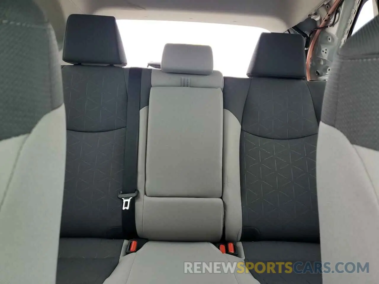 10 Photograph of a damaged car 2T3RWRFV3SW261182 TOYOTA RAV4 2025