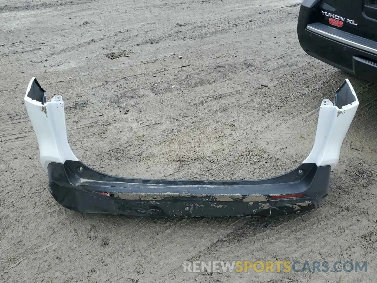 13 Photograph of a damaged car 2T3RWRFV3SW261182 TOYOTA RAV4 2025