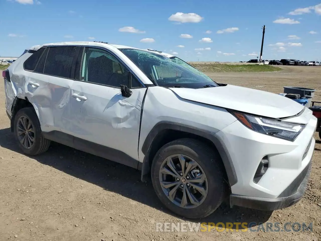 4 Photograph of a damaged car 2T3RWRFV9SW272946 TOYOTA RAV4 2025