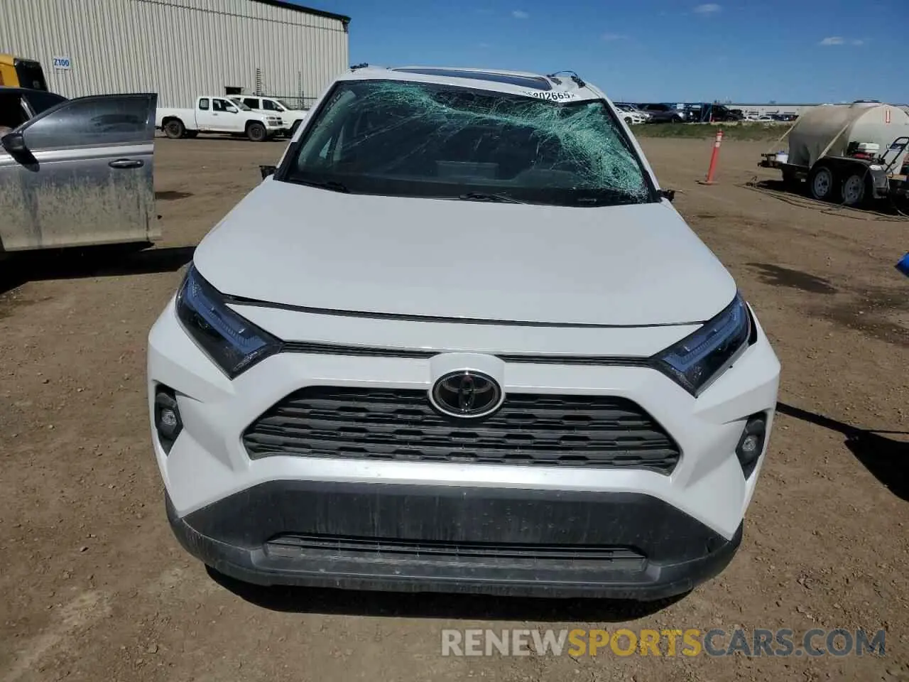 5 Photograph of a damaged car 2T3RWRFV9SW272946 TOYOTA RAV4 2025