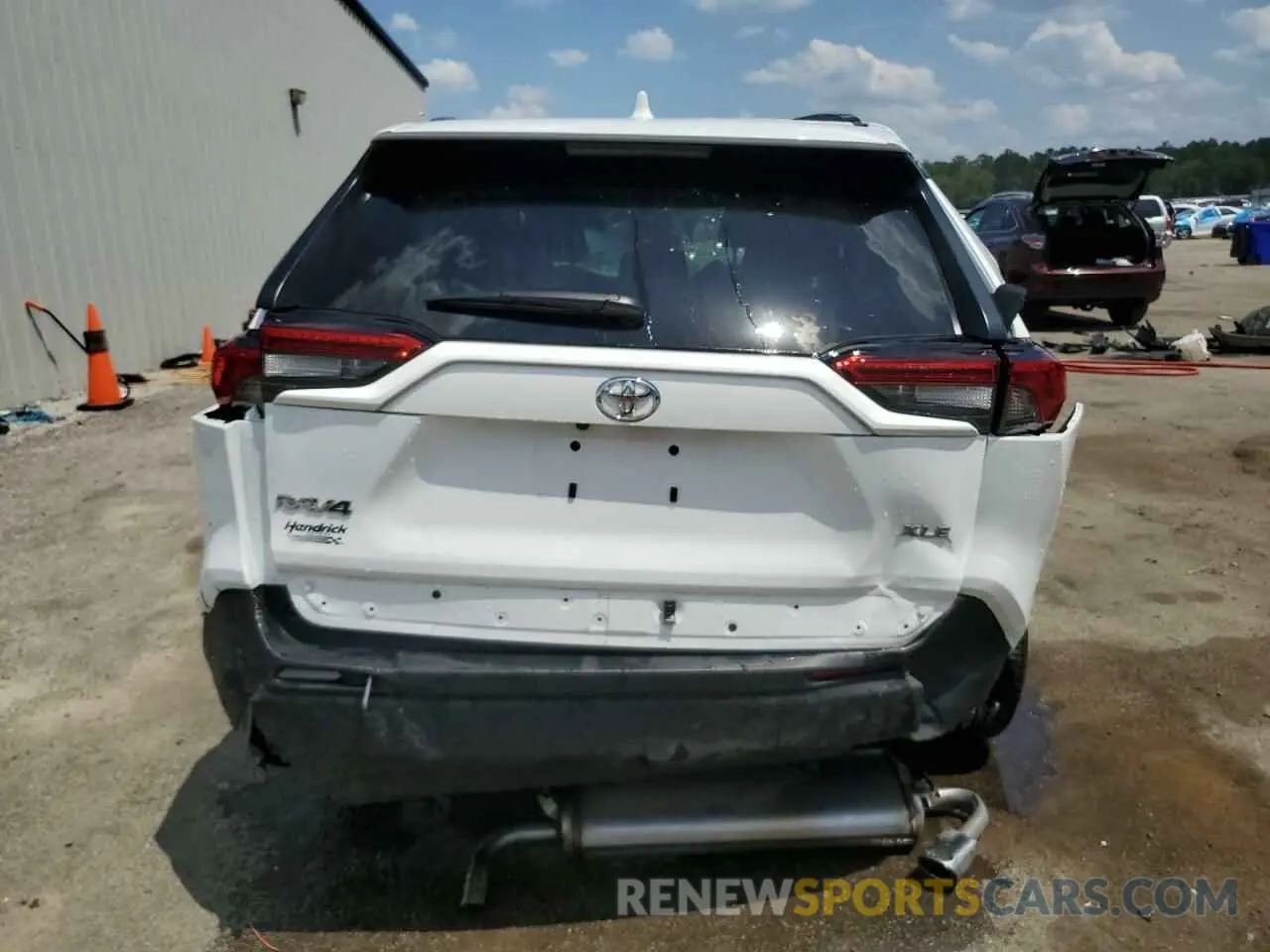 6 Photograph of a damaged car 2T3W1RFV0SC304346 TOYOTA RAV4 2025